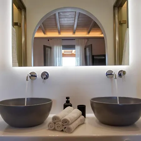 Mykonian Luxury Filyra - Private Pool